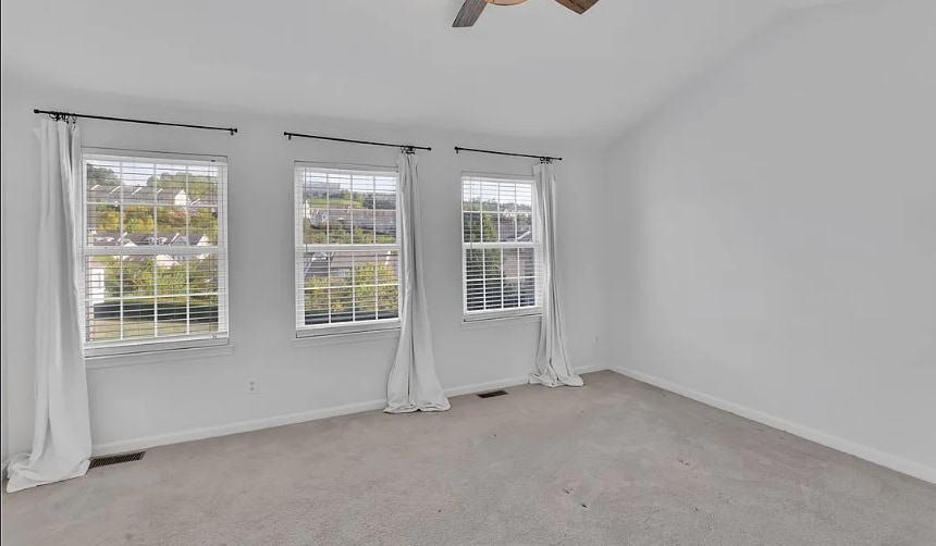 Building Photo - 2002 Ashburn Ct