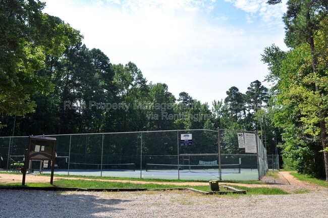 Building Photo - 7404 Valley Run Dr