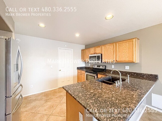 Building Photo - 4714 E Mossman Rd