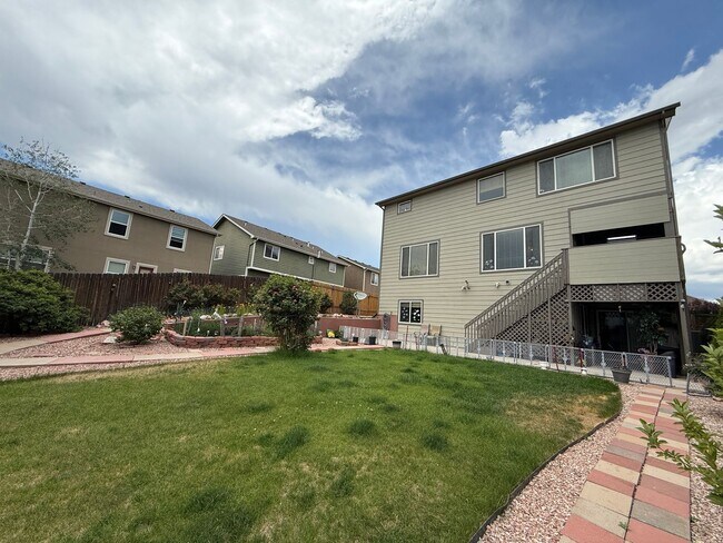 Building Photo - 6 Bed 4 Bath Home with 4,913 Sqft Near Peterson Space Force Base & Schriever Space Force Base!!!