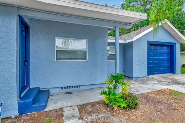 Building Photo - 1515 Sadlon Ave