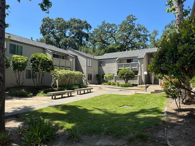 Building Photo - 15472 Marty Dr