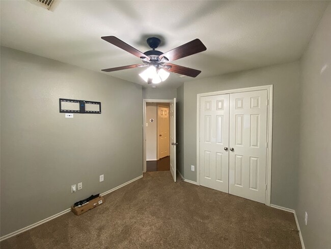Building Photo - 6323 Bennington Springs Dr