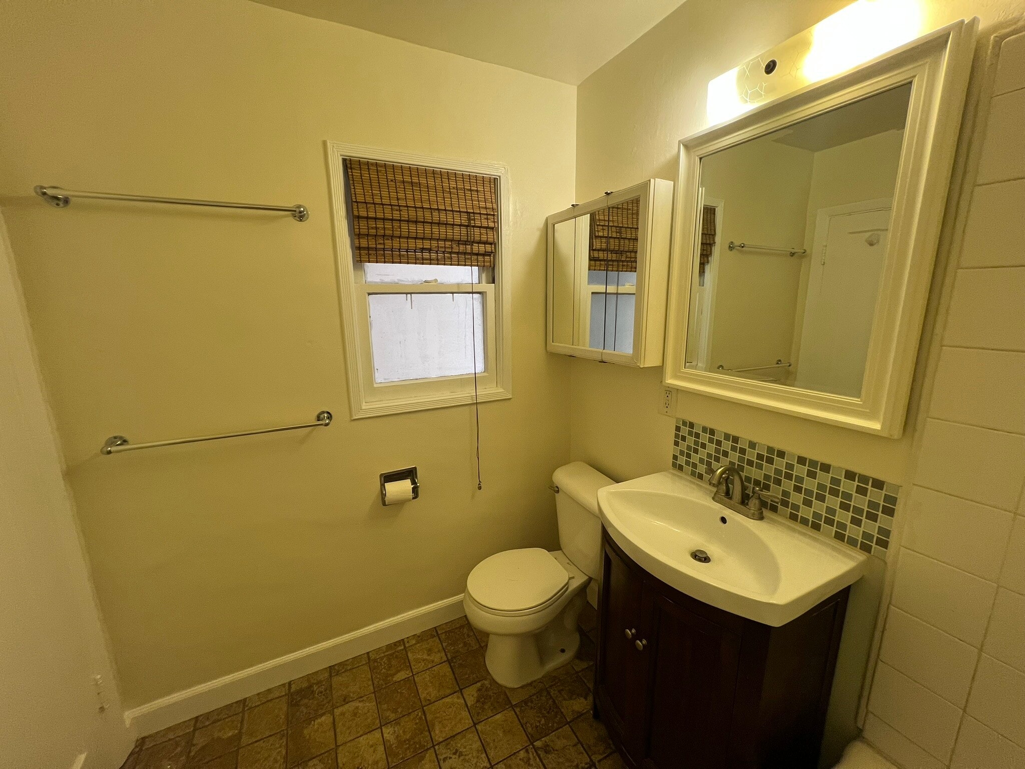 Building Photo - 2019 Cypress Ave