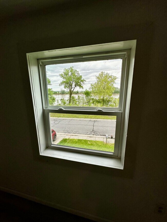 Building Photo - 1214 Commercial St