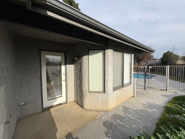 Building Photo - Very Nice Home for Rent! Swimming Pool!