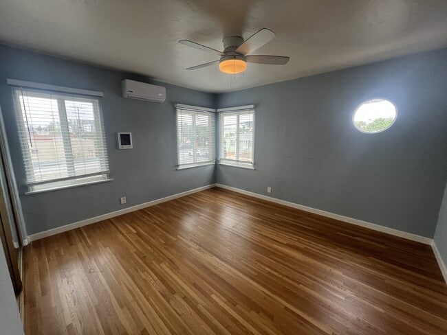 Building Photo - 2221 Polk Ave