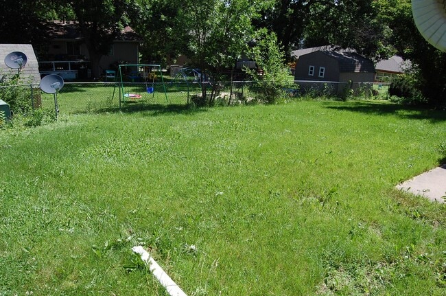 Building Photo - 3724 Clover Cir