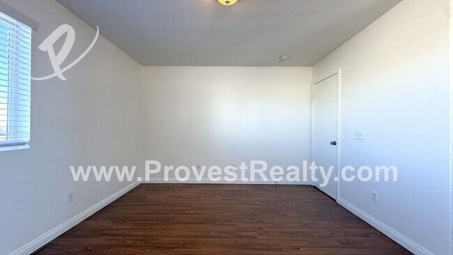 Building Photo - 13171 La Crescenta Ave