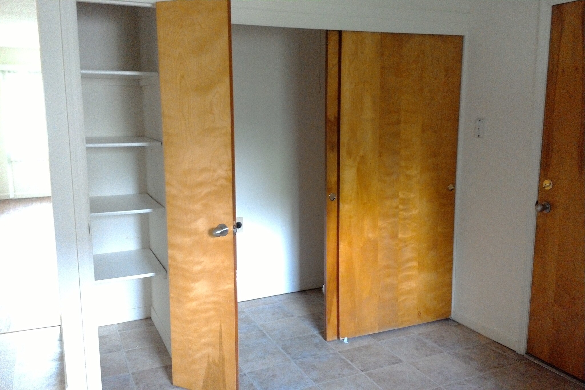 Pantry and laundry closet - 1004 E Willard St