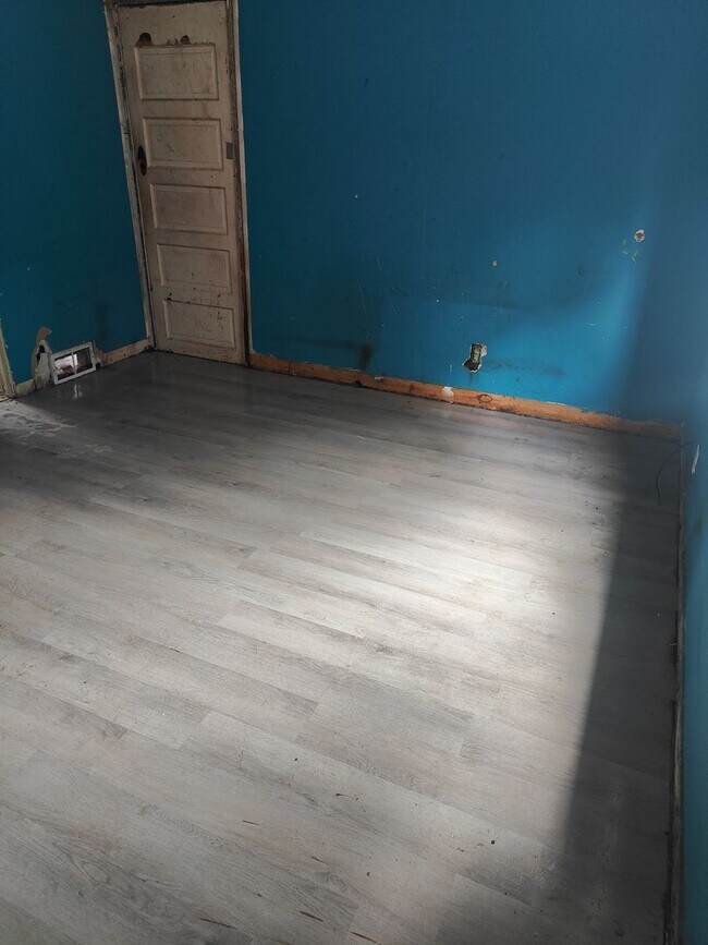 Building Photo - **NO BANK NEEDED- Seller will finance OWN YOUR DREAM HOME NOW