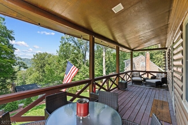 Building Photo - 378 Springbrook Trail
