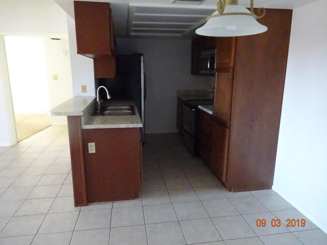 Building Photo - 10410 N Cave Creek Rd