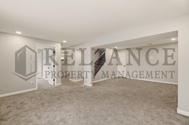 Building Photo - 1726 Black Oak Ct