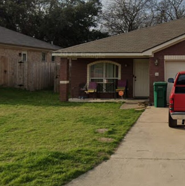 Building Photo - 314 Jeff Gordon Dr