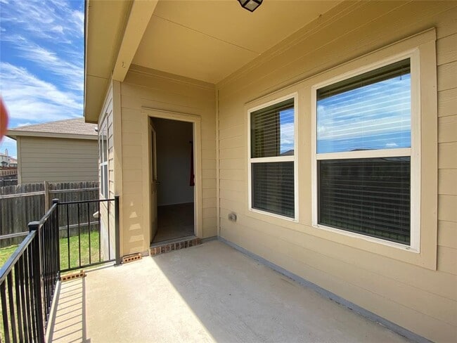 Building Photo - 148 Ammonite Ln