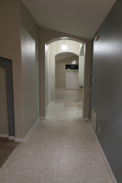 Building Photo - 4325 Pebblestone Court