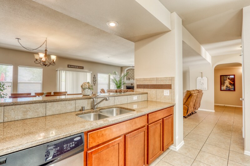 Building Photo - 7352 Cibolo Creek Dr