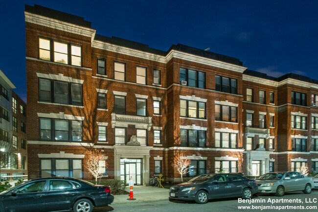 Building Photo - 82 Brainerd Rd