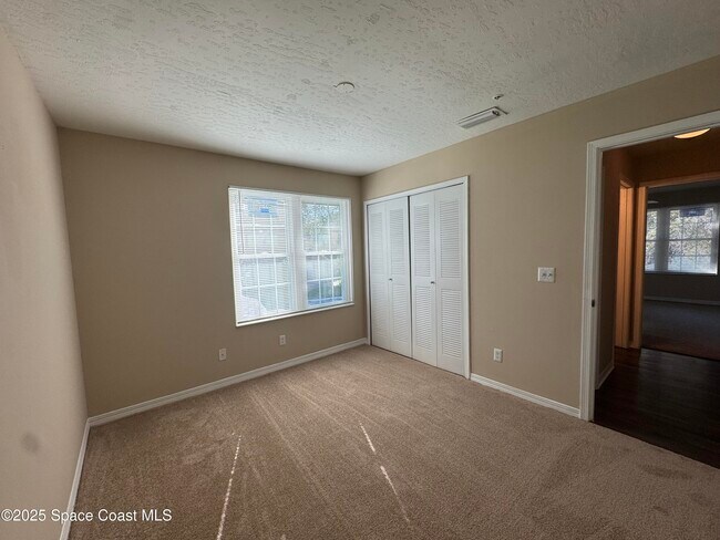 Building Photo - 7667 N Wickham Rd