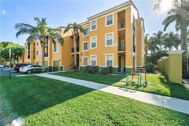 Building Photo - 2401 W Preserve Way