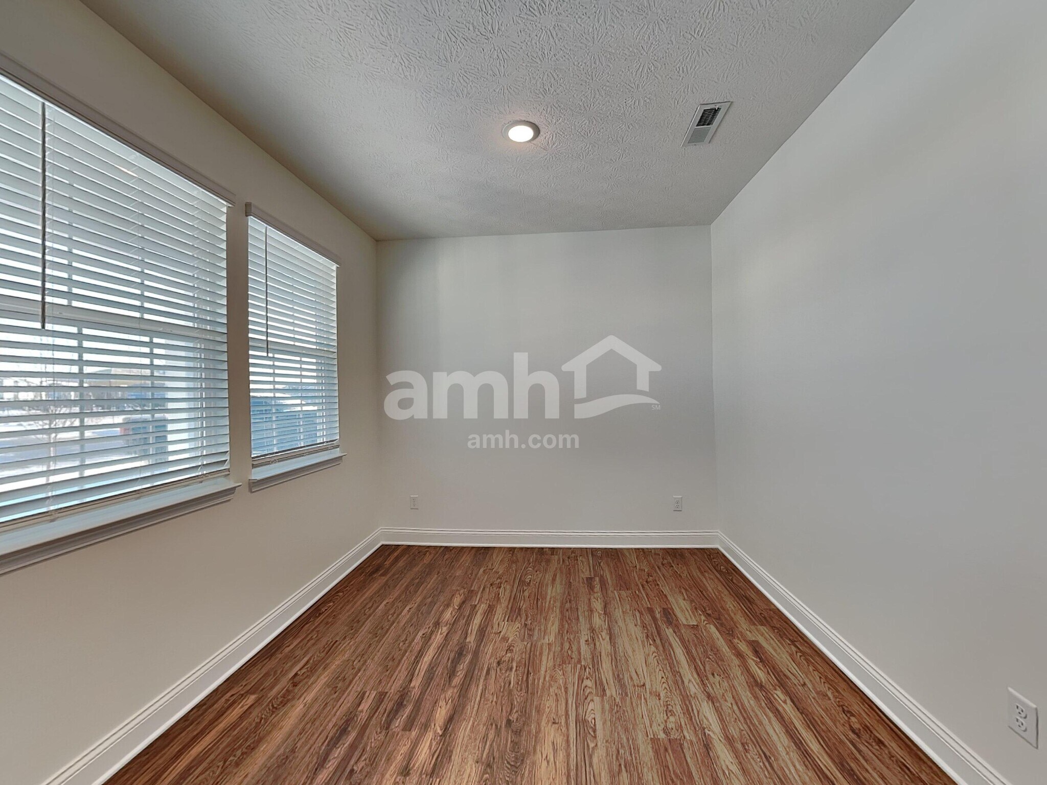 Building Photo - 8316 Northpoint Dr