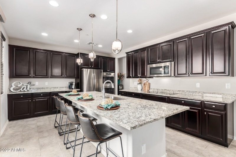 Building Photo - 21188 W Almeria Rd