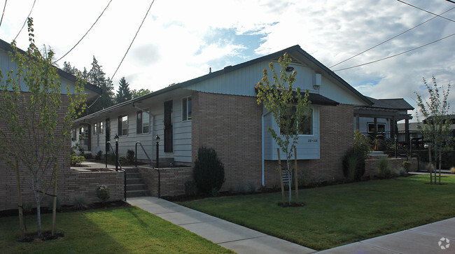 Building Photo - Mill Creek Meadows