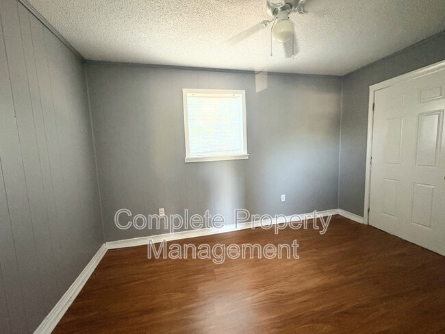 Building Photo - 3533 Jefferson Ave SW