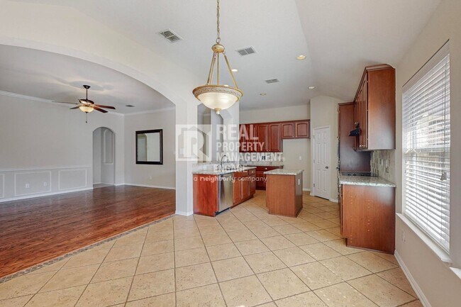 Building Photo - Charming 4 Bedroom Home in Frisco ISD Available for Rent!