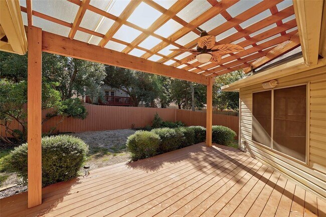 Building Photo - 10905 Claywood Dr