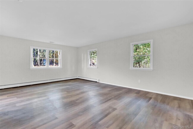 Building Photo - 7 Canterbury Ct