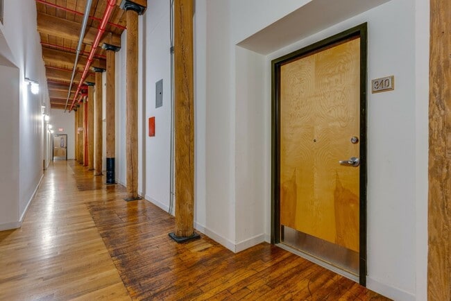 Building Photo - Amazing Germantown Loft in Historic Werthan Mills Lofts!