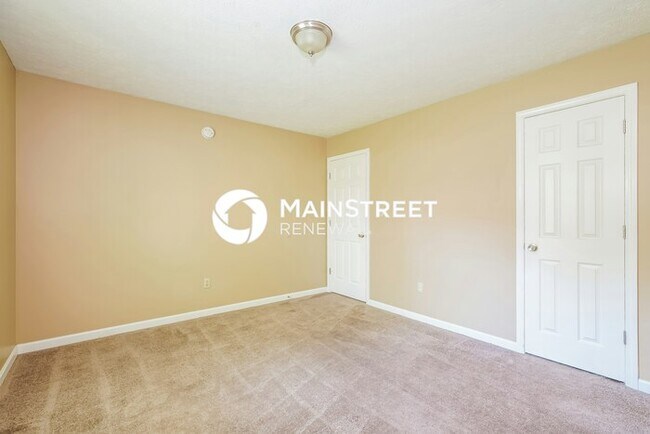 Building Photo - 3 Bedroom Pet-Friendly Home in Franklin, I...