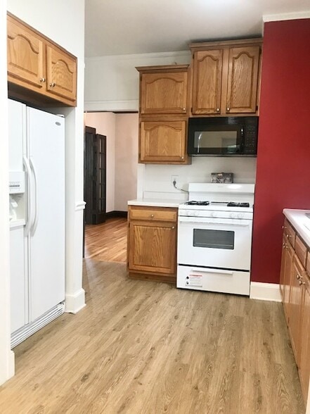 Building Photo - 6511 Luelda Ave