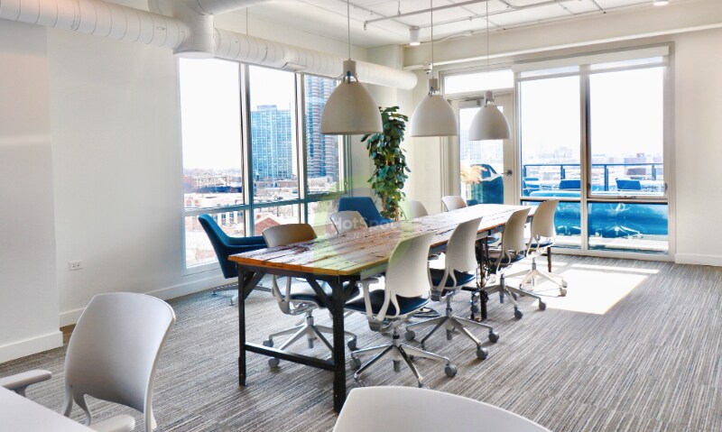 Building Photo - 750 W Sheridan Rd