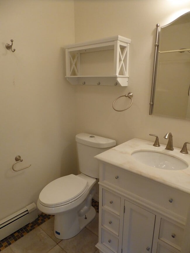 Building Photo - Pet Friendly Attached Home w/ Fenced in Yard in the valley!