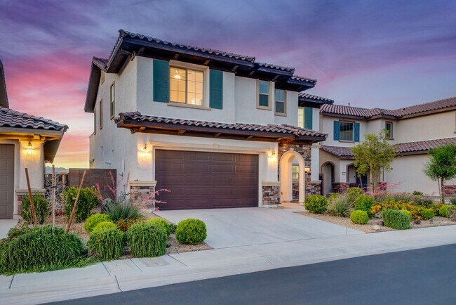 Building Photo - Welcome to your dream home located in the prestigious guard-gated community of Tuscany in Henderson!
