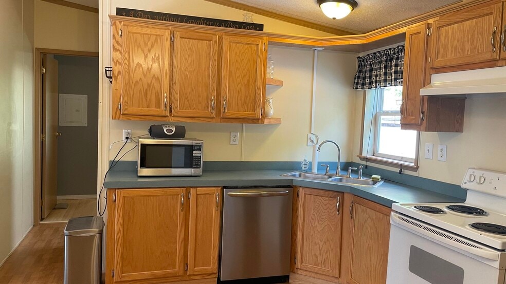 Building Photo - 1630 Acadia Hwy