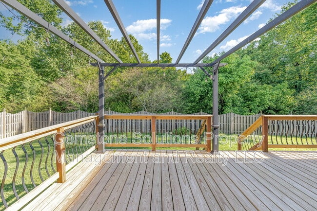 Building Photo - 1046 Aenon Cir