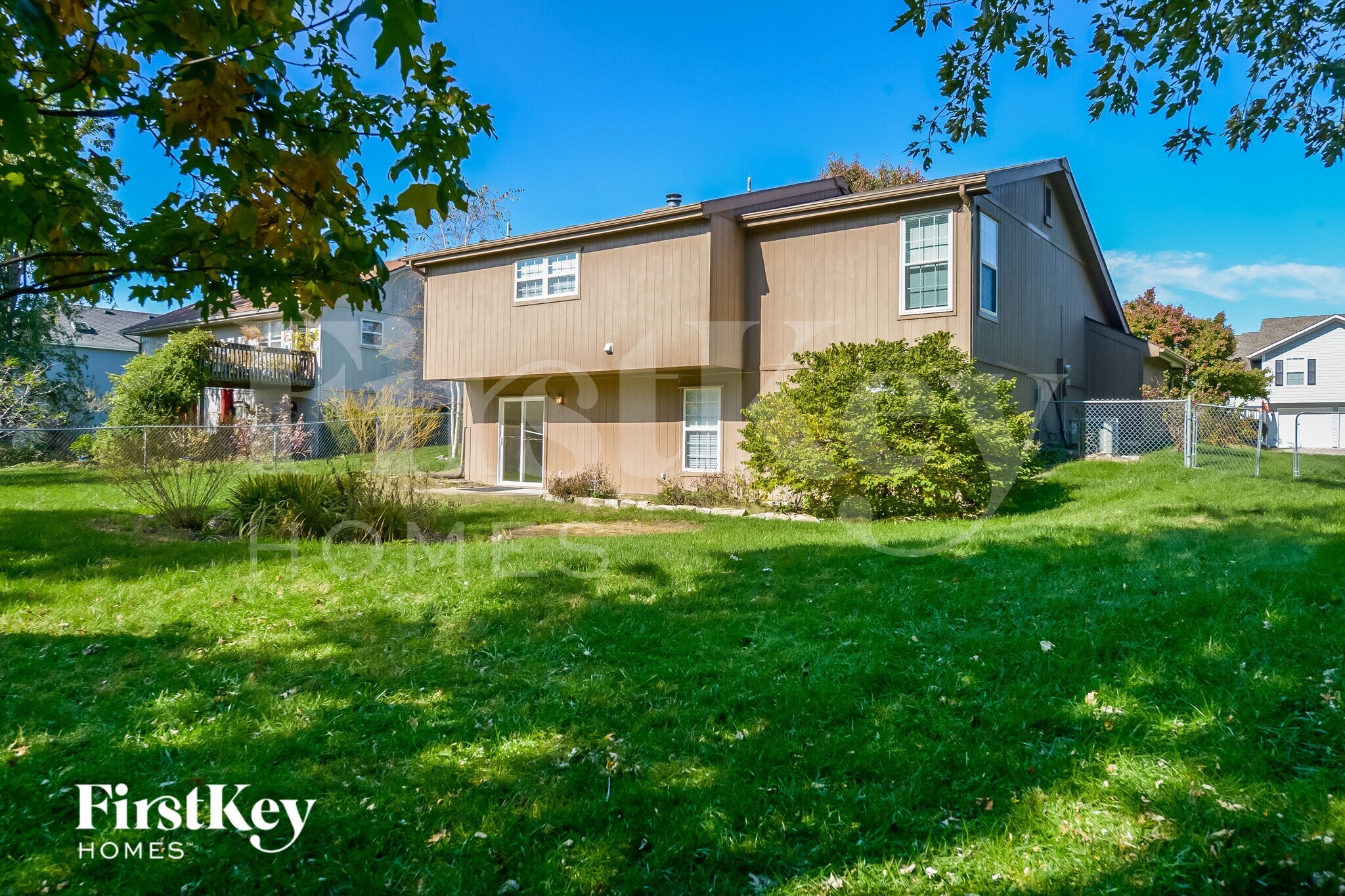 Building Photo - 609 Rosehill Dr
