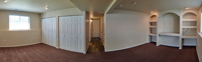 Building Photo - 1721 W Cimarron Ln