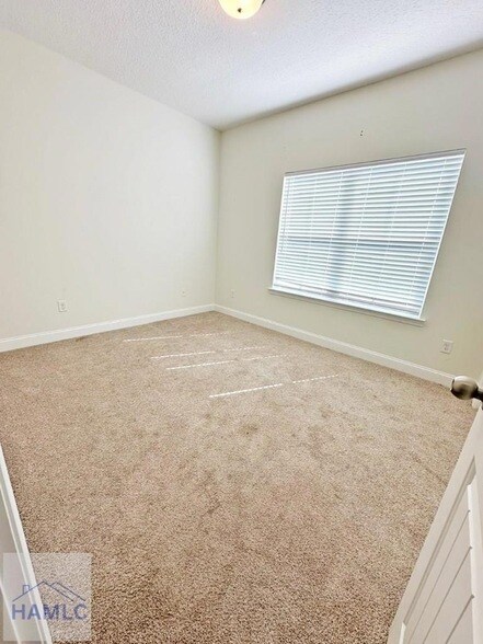 Building Photo - 158 Stout Ln