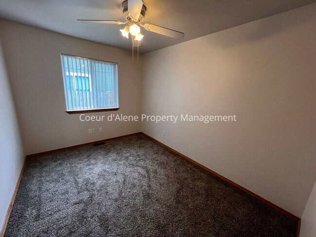 Building Photo - Updated 3 bed house in Davis Park