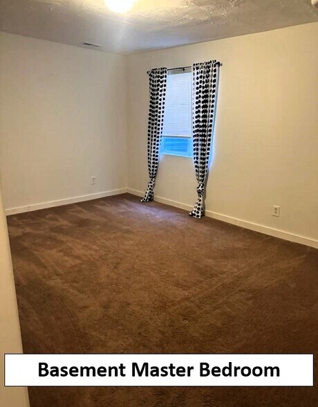 Building Photo - 1756 E West Pinion Cir