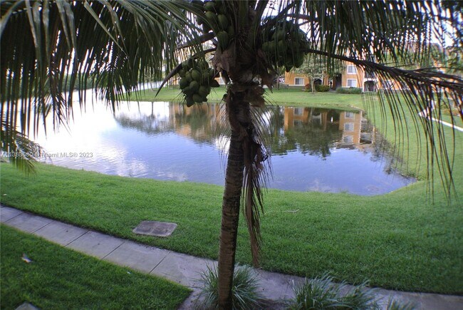 Building Photo - 2792 Center Court Dr