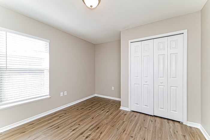 Building Photo - 814 Mountbatten Ln