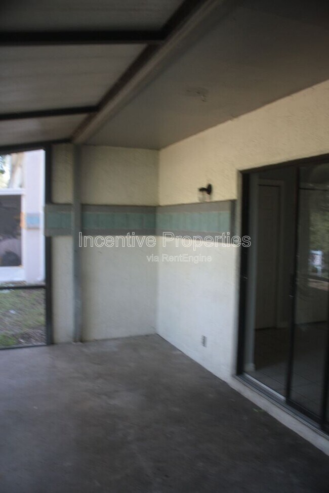 Building Photo - 310 Mayfair Pl SW