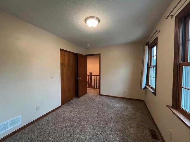 Building Photo - 440 Taylor Ave