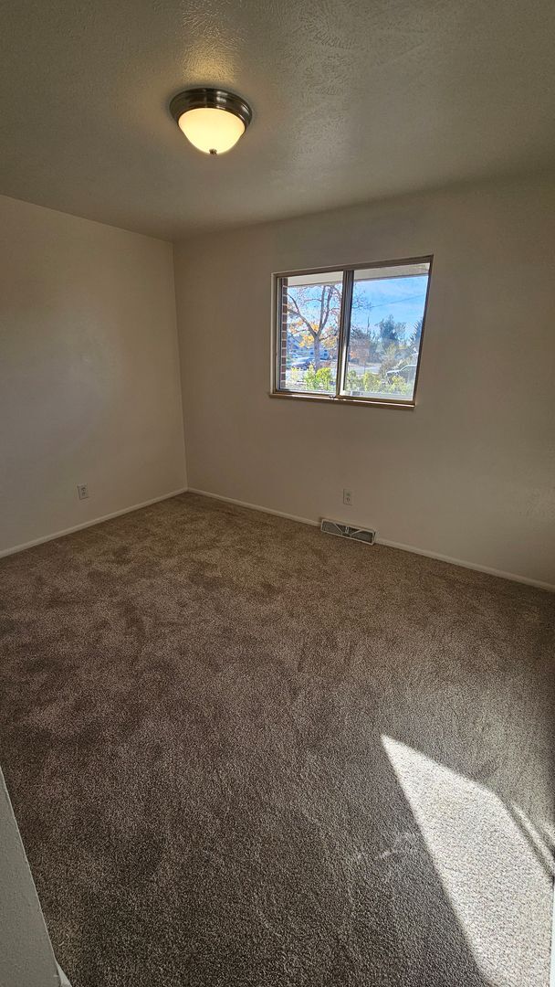 Building Photo - Multi Family Ranch Home in Westminster